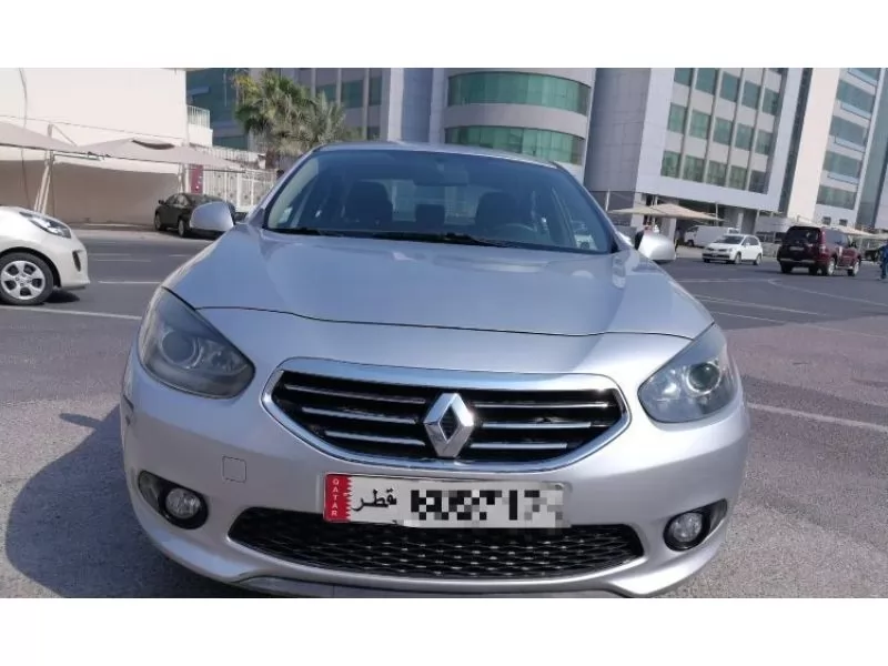 Used Renault Fluence For Sale in Doha #7039 - 1  image 
